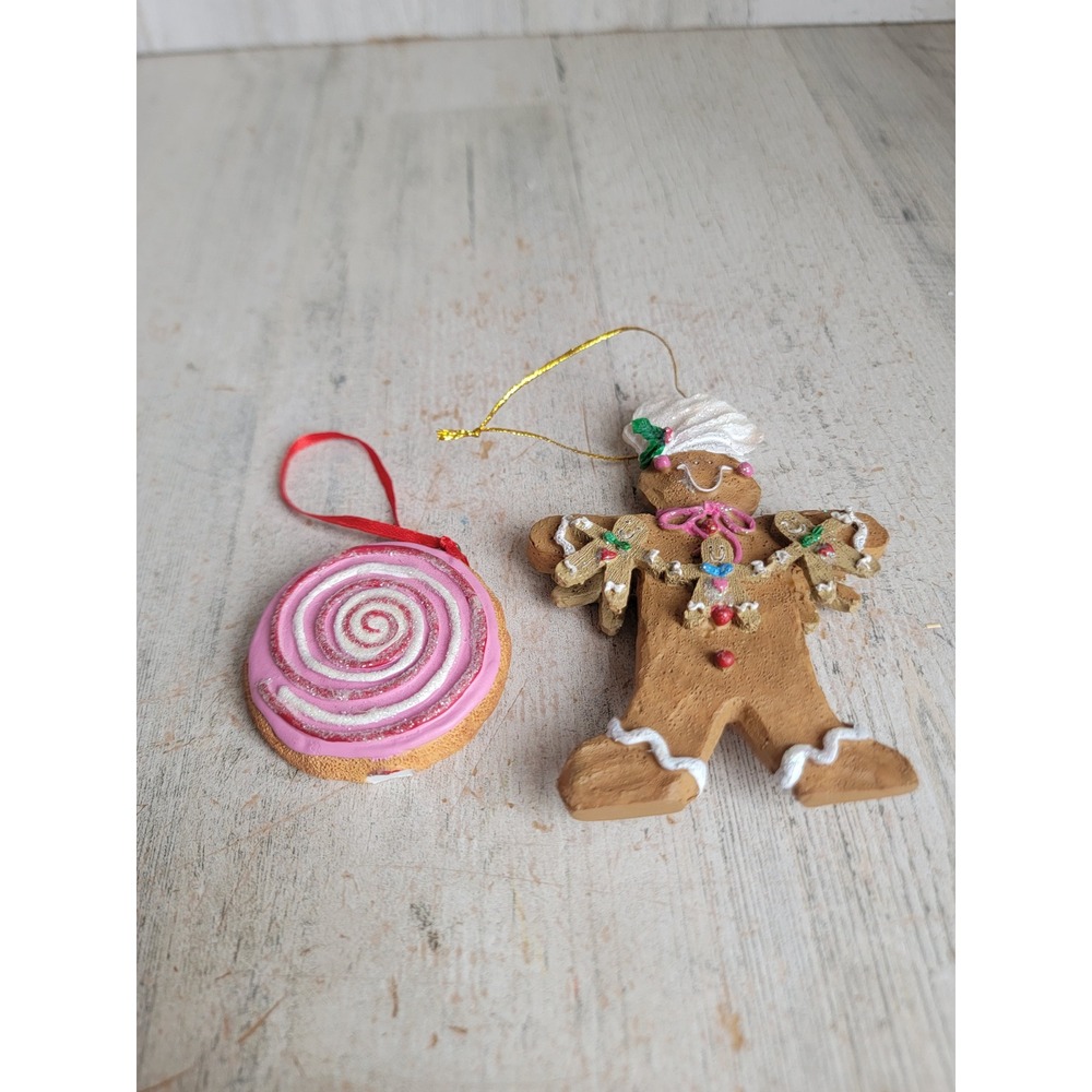Unique gingerbread man AS IS lollipop candy baked good ornament Xmas set